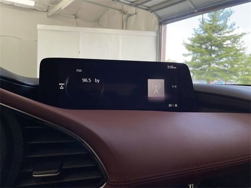 Used 2025 MAZDA MAZDA3 Hatchback w/ Appearance Package image 24