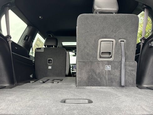 New 2025 Jeep Grand Cherokee L Altitude image 16