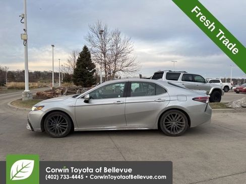 Used 2021 Toyota Camry XSE w/ Navigation Upgrade Package image 9