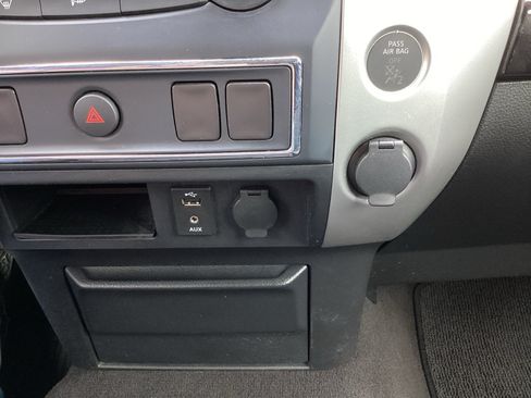 Used 2017 Nissan Titan SV RWD image 22