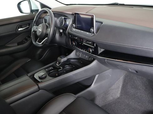 Used 2022 Nissan Rogue SL image 24