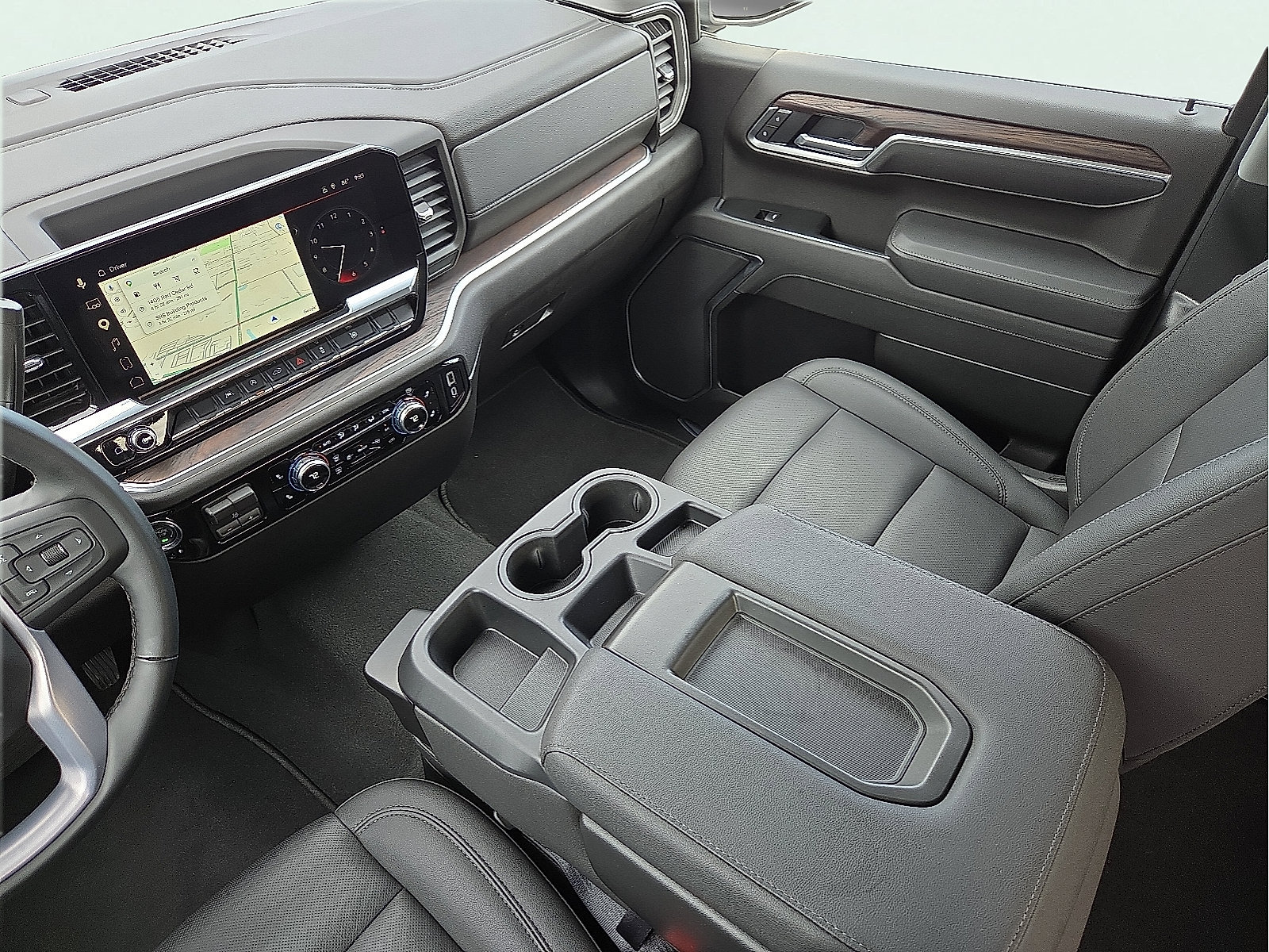Used 2026 GMC Sierra 1500 SLT AWD/4WD image 12