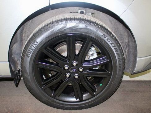 Used 2022 Ford Edge ST-Line image 21