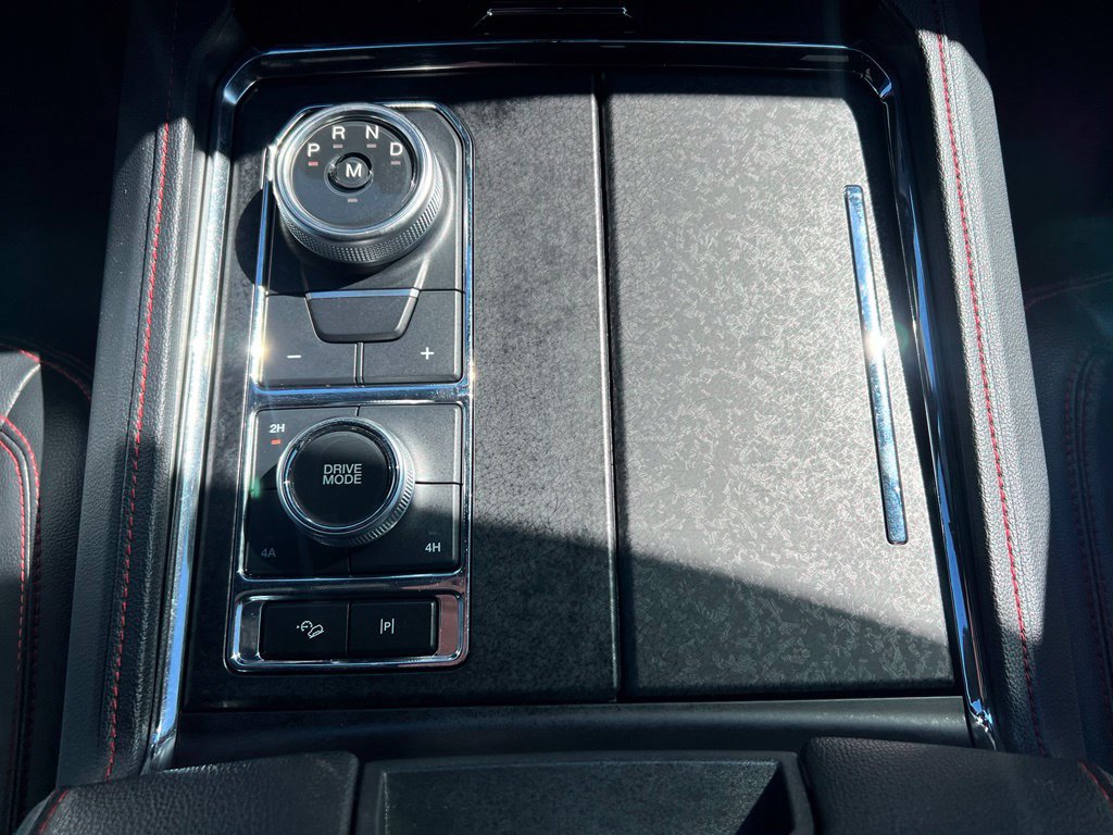Used 2022 Ford Expedition Limited AWD/4WD image 31