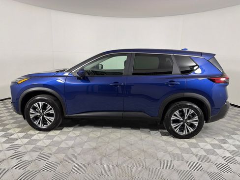 Used 2023 Nissan Rogue SV image 9