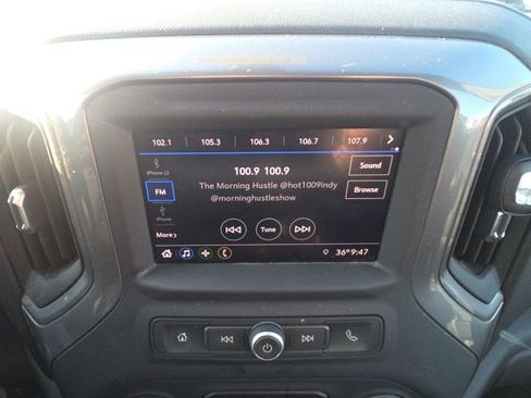 Used 2020 Chevrolet Silverado 1500 Custom w/ Custom Value Package image 27