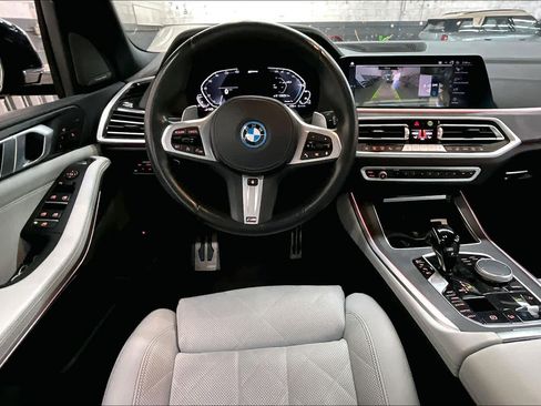 Certified 2023 BMW X5 xDrive45e w/ M Sport Package image 8