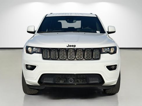 Used 2021 Jeep Grand Cherokee Laredo X AWD/4WD image 8