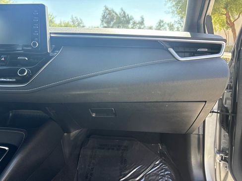 Used 2020 Toyota Corolla SE image 18