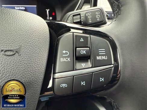 Used 2024 Ford Escape SE image 11