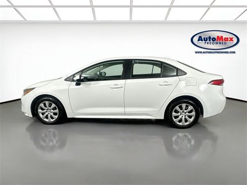 Used 2024 Toyota Corolla LE image 9