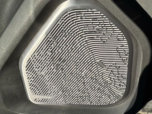 New 2025 GMC Hummer EV 2X image 23