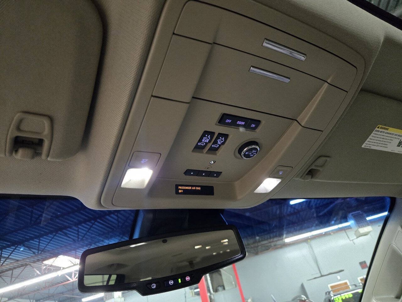 Used 2020 GMC Yukon XL Denali RWD image 31