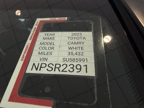 Used 2025 Toyota Camry SE FWD image 38
