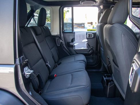 Used 2020 Jeep Wrangler Unlimited Sport AWD/4WD image 21
