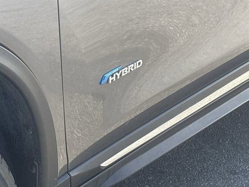 Used 2017 Nissan Rogue SL image 11