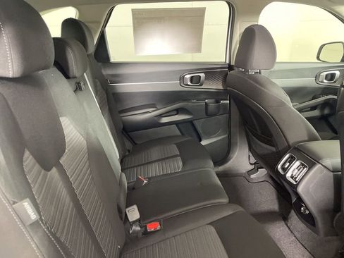 New 2026 Kia Sorento LX image 17