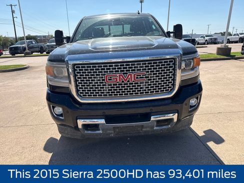 Used 2015 GMC Sierra 2500 Denali w/ Driver Alert Package AWD/4WD image 2