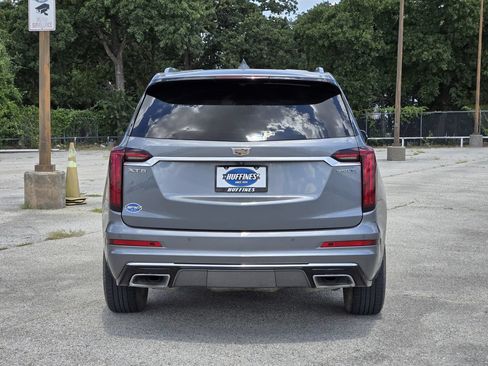 Used 2021 Cadillac XT6 Luxury w/ LPO, Floor Liner Package FWD image 7