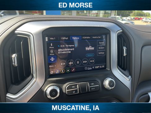 Used 2021 GMC Sierra 1500 SLT w/ SLT Premium Plus Package AWD/4WD image 10