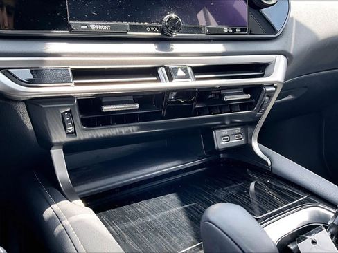 Used 2024 Lexus RX 350 FWD w/ Technology Package image 35