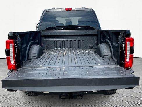 Used 2025 Ford F250 Lariat image 18