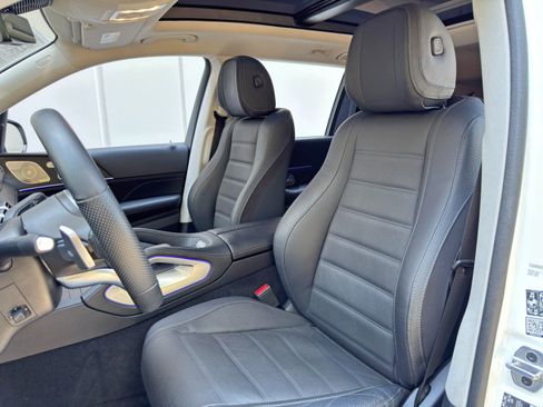 Used 2023 Mercedes-Benz GLS 580 4MATIC image 45
