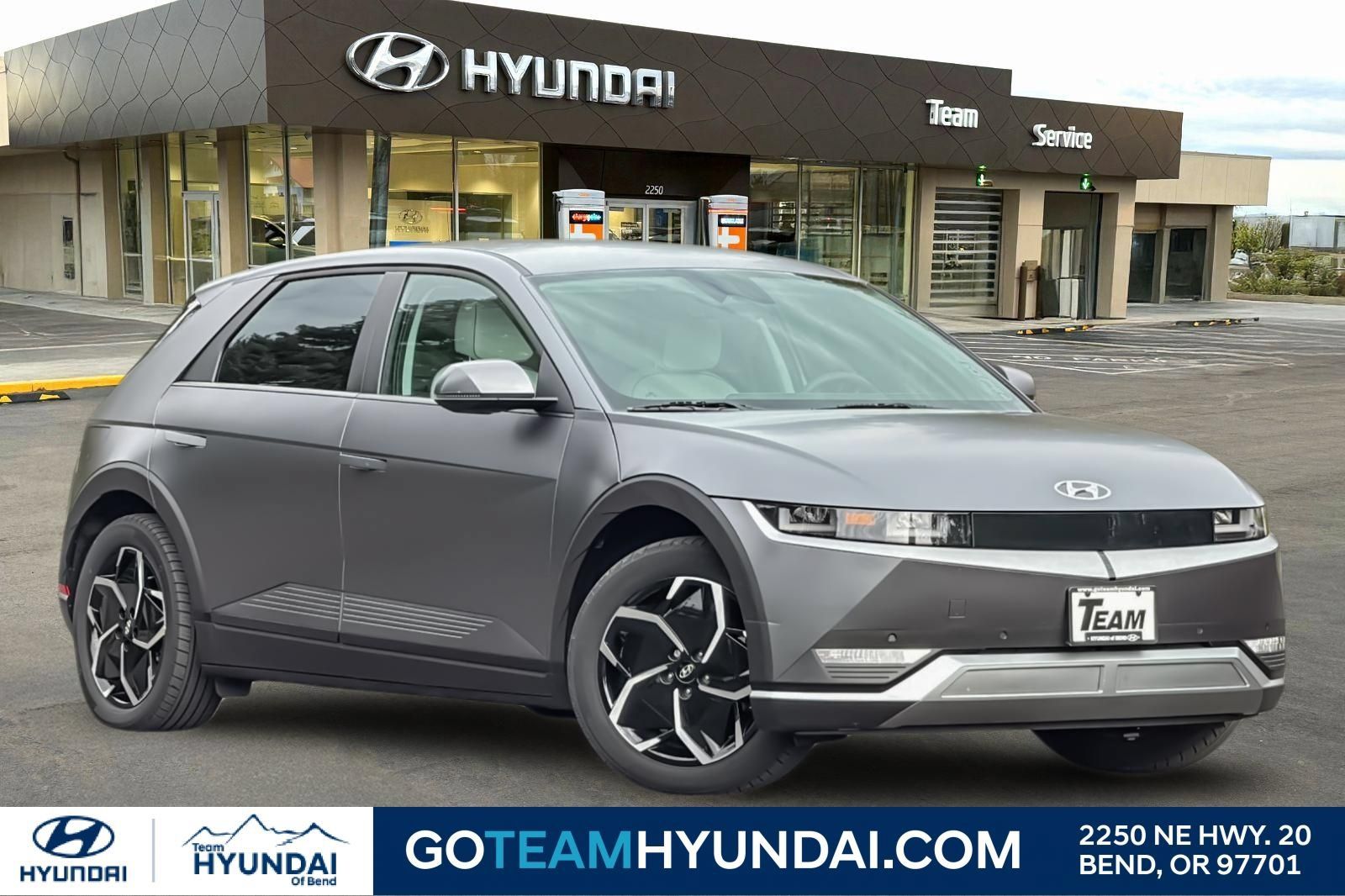 Used 2023 Hyundai Ioniq 5 SEL w/ Cargo Package AWD/4WD image 1