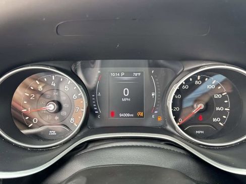 Used 2020 Jeep Compass Latitude FWD image 28