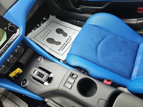 Used 2024 Nissan Z Performance w/ Floor Mat Package image 23