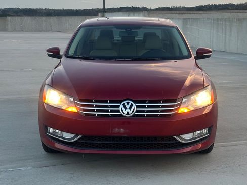 Used 2015 Volkswagen Passat TDI SE image 3