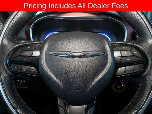 Used 2020 Chrysler Pacifica Limited FWD image 20