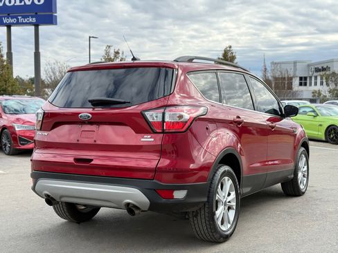 Used 2018 Ford Escape SE image 7