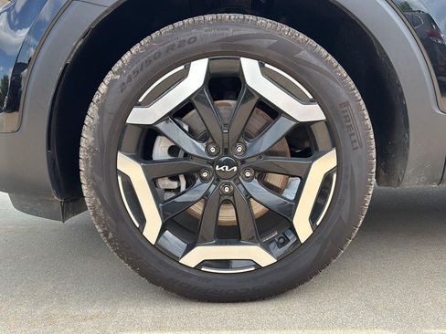 Used 2025 Kia Telluride EX w/ EX Captain's Chair Package FWD image 31