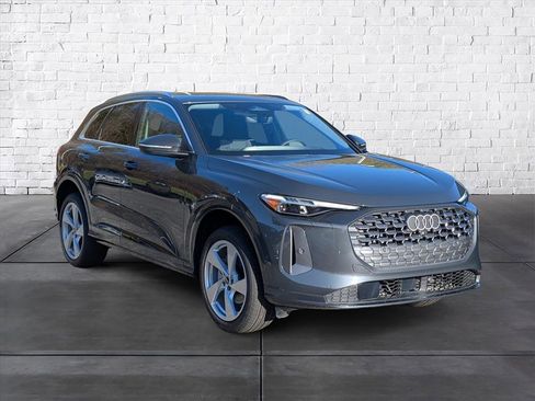 New 2025 Audi Q5 2.0T Premium Plus image 1