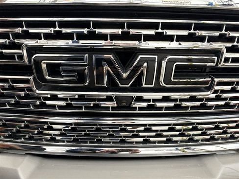 Used 2022 GMC Sierra 2500 Denali image 63
