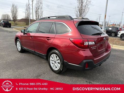 Used 2018 Subaru Outback 2.5i Premium image 9