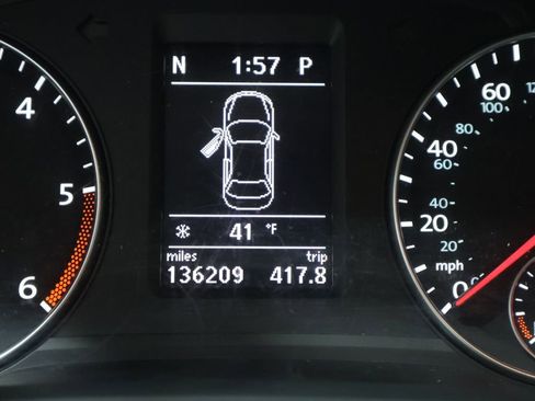 Used 2012 Volkswagen Passat TDI SE image 37