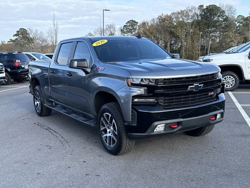 Used 2020 Chevrolet Silverado 1500 LT Trail Boss image 3