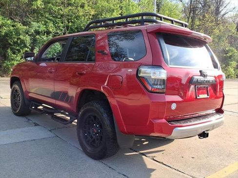 Used 2024 Toyota 4Runner TRD Off-Road Premium w/ Moonroof Package AWD/4WD image 5