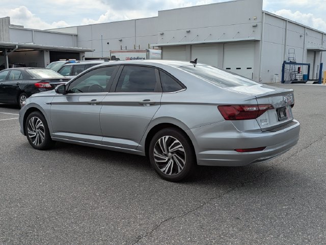 Used 2021 Volkswagen Jetta SEL FWD image 5