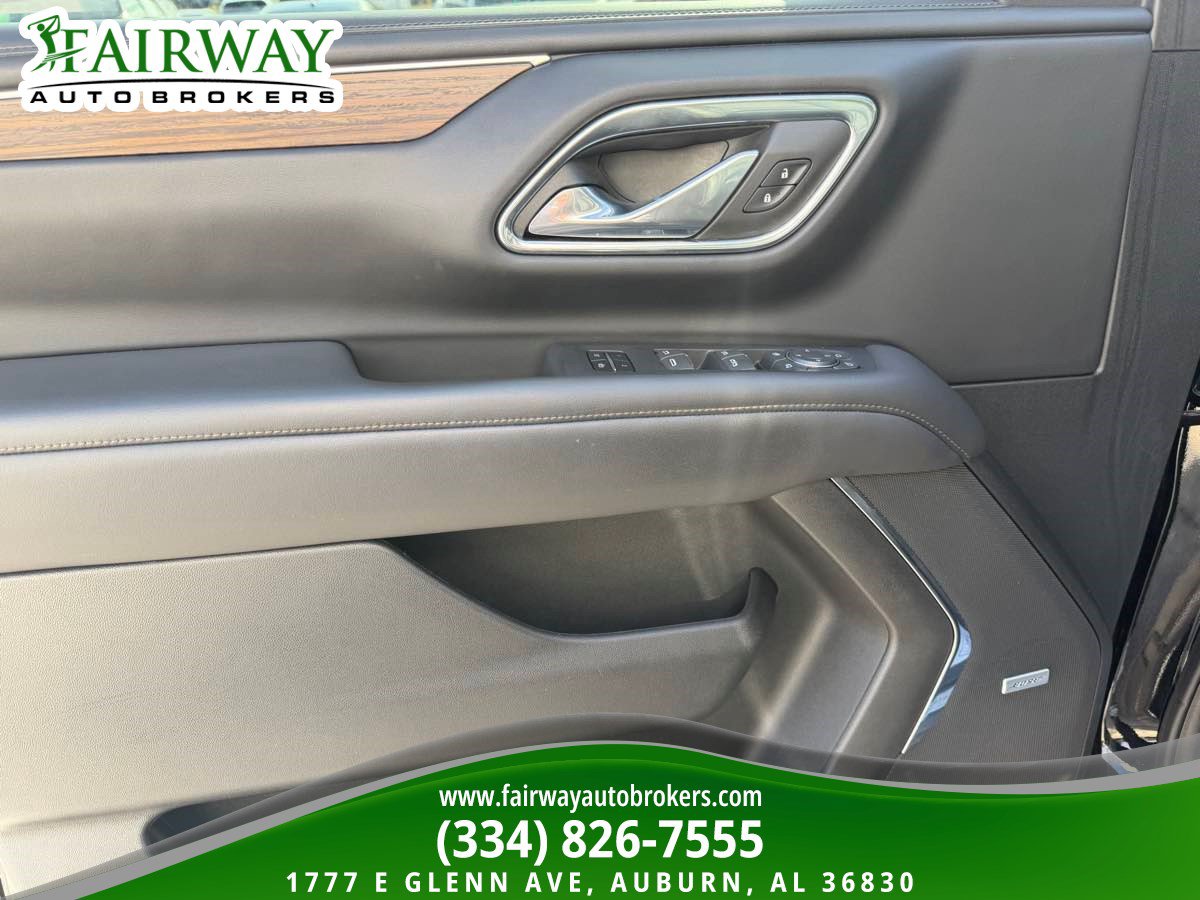 Used 2023 Chevrolet Suburban High Country AWD/4WD image 10