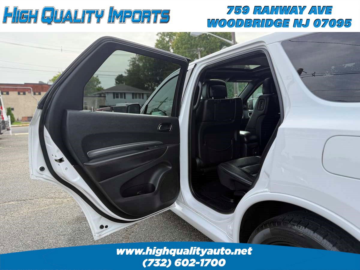 Used 2018 Dodge Durango R/T w/ Blacktop Package AWD/4WD image 17