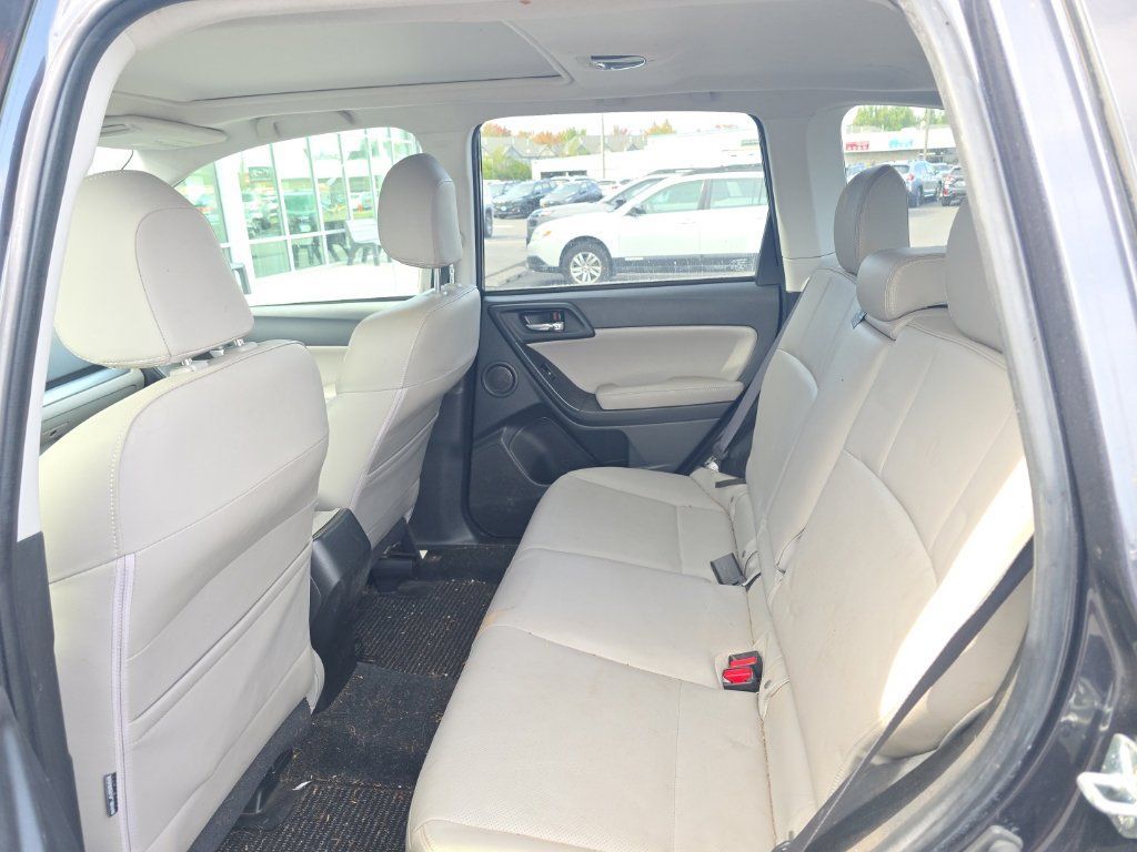 Used 2014 Subaru Forester 2.5i Touring AWD/4WD image 9