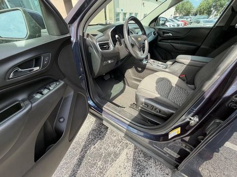 Used 2018 Chevrolet Equinox LT FWD image 11