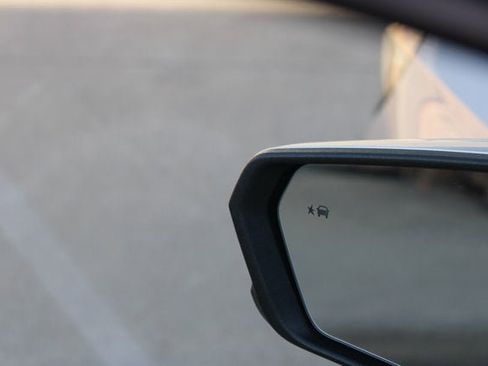 Used 2018 GMC Terrain SLE w/ Driver Convenience Package image 21