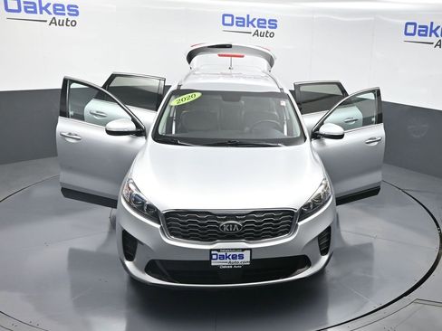 Used 2020 Kia Sorento LX w/ LX I4 Convenience Package image 57