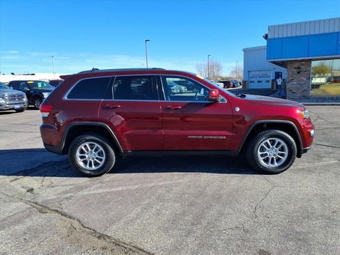 Used 2018 Jeep Grand Cherokee Laredo image 20