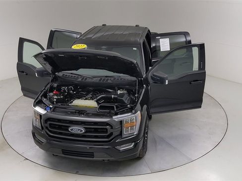 Certified 2022 Ford F150 XLT w/ Equipment Group 302A High image 45