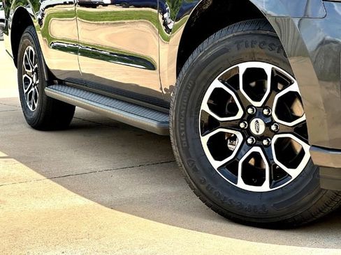 Used 2022 Ford Expedition XLT RWD image 6